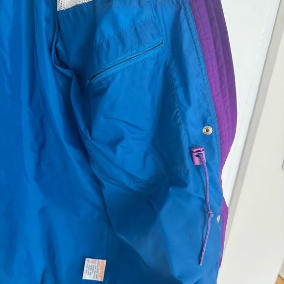 L.L. Bean Women's Vintage 90s Blue Pink Purple Goretex Zip Jacket in Medium - Picture 5 of 9